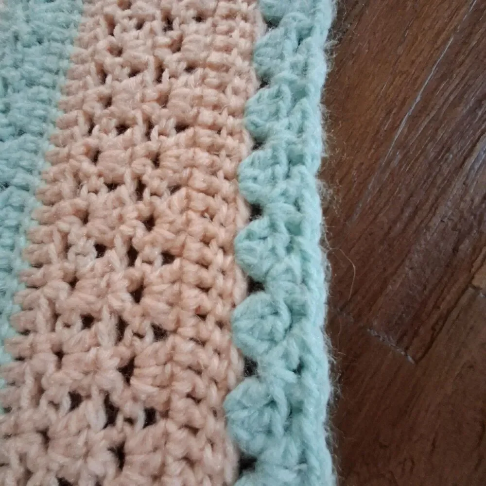N/A beautiful crocheted